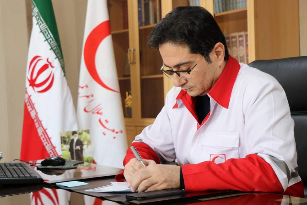 پیام تبریک دکتر پیام جلالی مدیر عامل جمعیت هلال احمر استان کردستان بمناسبت فرارسیدن هفته جهانی صلیب سرخ و هلال احمر 