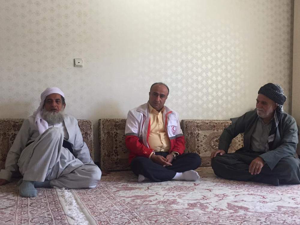 ✓ دیدار سرپرست جمعیت هلال احمر شهرستان مریوان، کارکنان و امدادگران با امام جمعه این شهرستان 