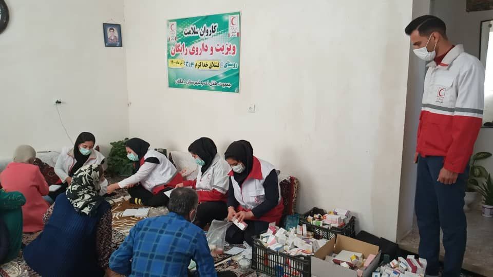 ✓ ۱۶ هزار و ۷۱۸ نفر از خدمات حوزه داوطلبان هلال احمر کردستان بهره‌مند شدند